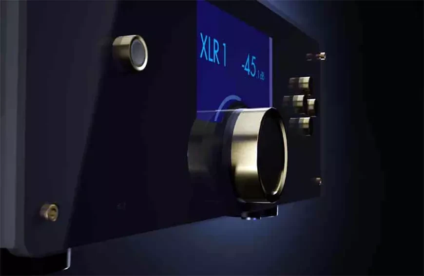 Балансный предварительный усилитель Electrocompaniet EC 5