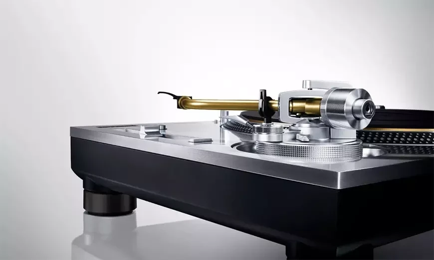 Проигрыватели виниловых пластинок Technics SL-1200/1210G Master Edition