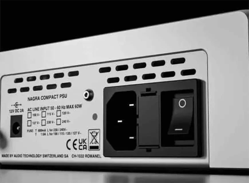 Внешний линейный блок питания Nagra Compact PSU