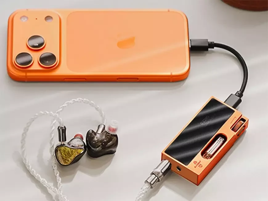 Портативный ЦАП с ламповым усилителем для наушников Shanling UA7