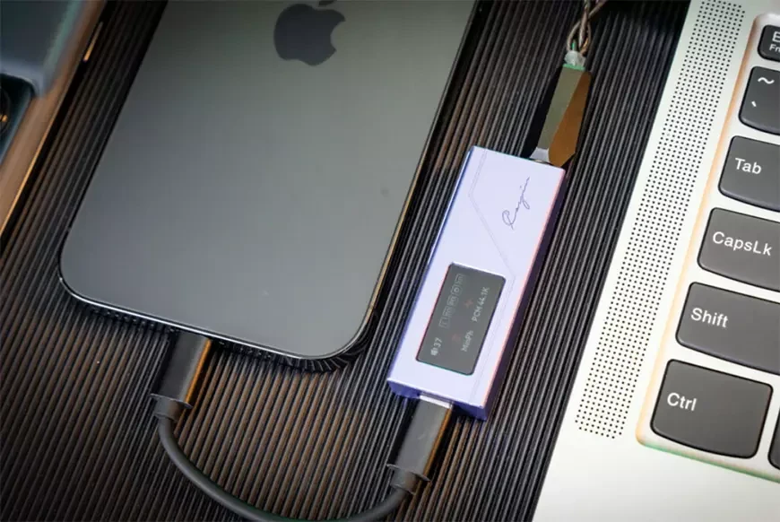 Портативный ЦАП с усилителем для наушников Cayin RU3