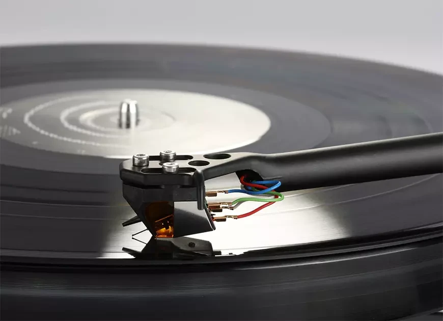 Головка звукоснимателя с подвижным магнитом Rega Nd9