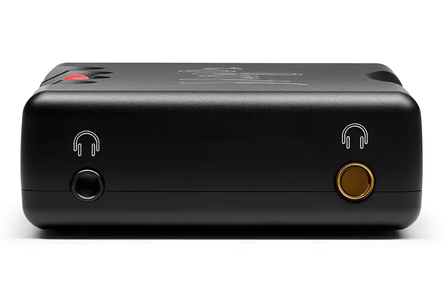 Портативный ЦАП с усилителем для наушников Chord Mojo 2