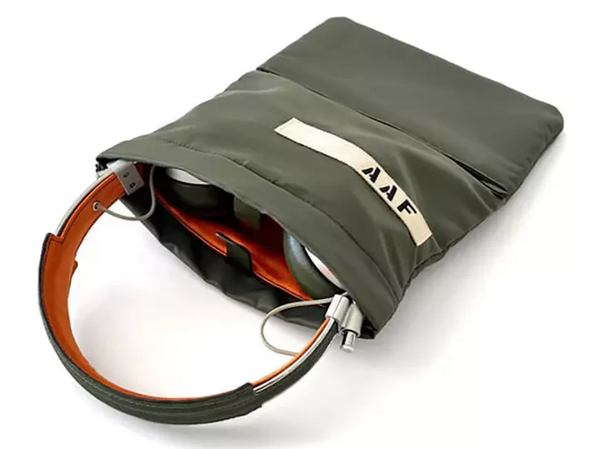 Лимитированная серия беспроводных наушников Master & Dynamic x Applied Art Forms MH40