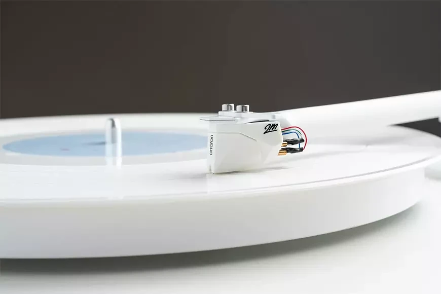 Проигрыватель виниловых пластинок Pro-Ject T1 White Edition