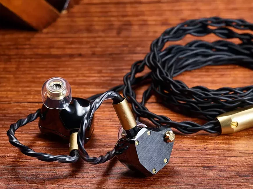 Внутриканальные наушники Unique Melody MEST Jet Black