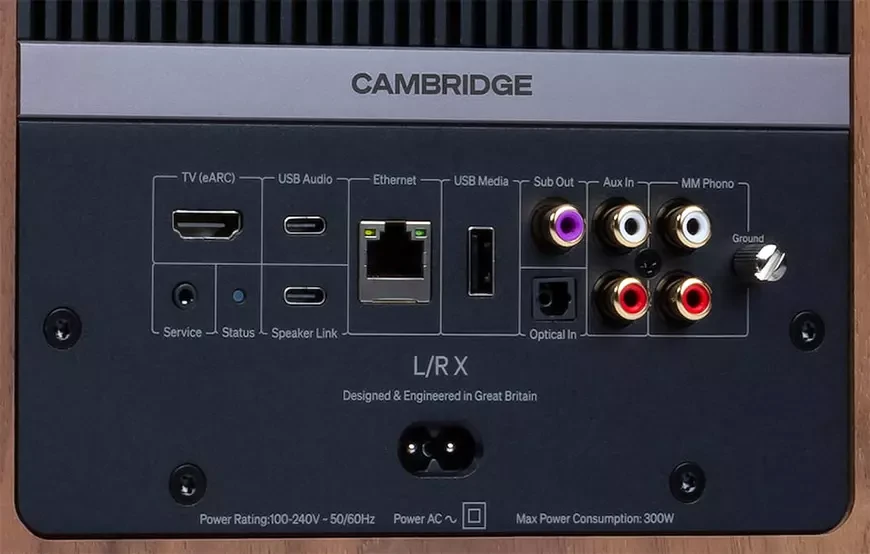 Cambridge Audio L/R – новая серия активных акустических систем