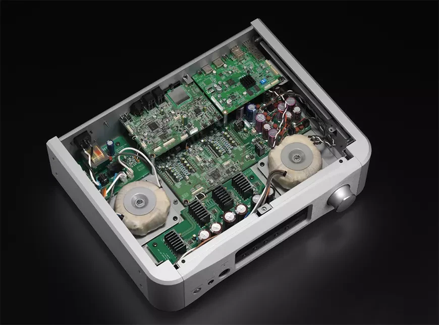 Сетевой предусилитель с ЦАП Esoteric N-05XE