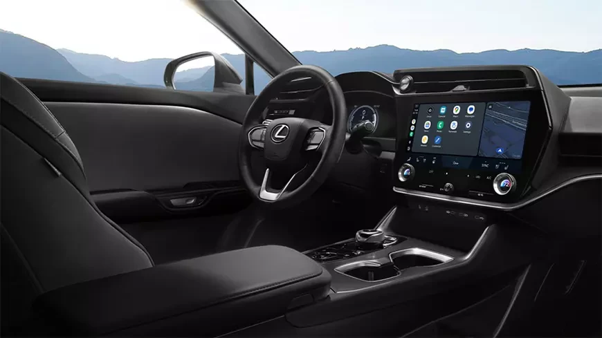 Электромобиль Lexus RZ