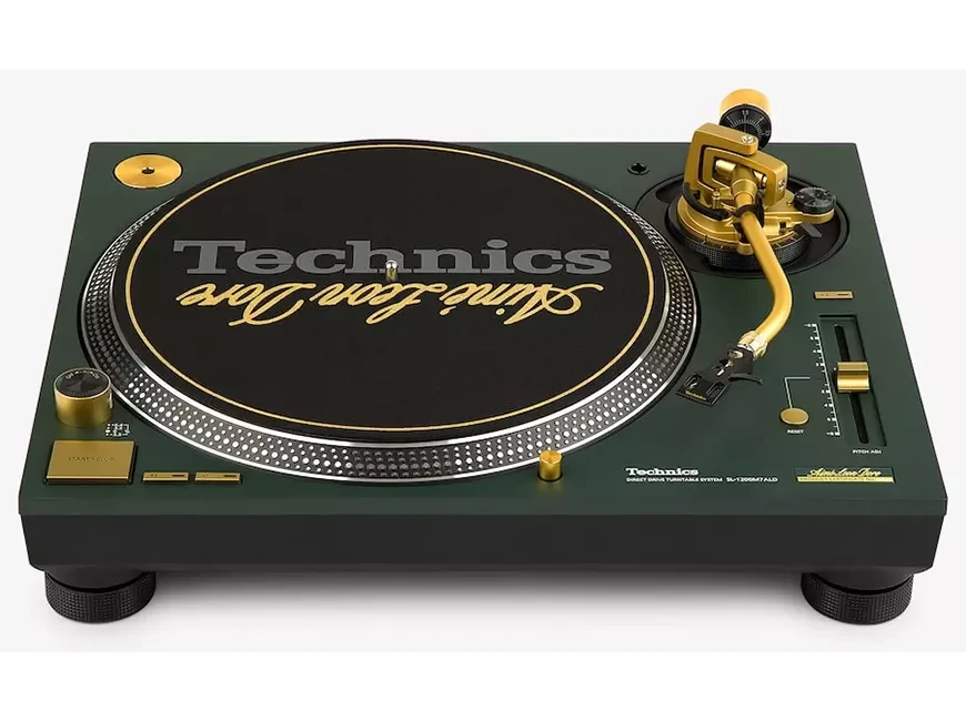 Проигрыватель виниловых пластинок Technics SL-1200M7ALD