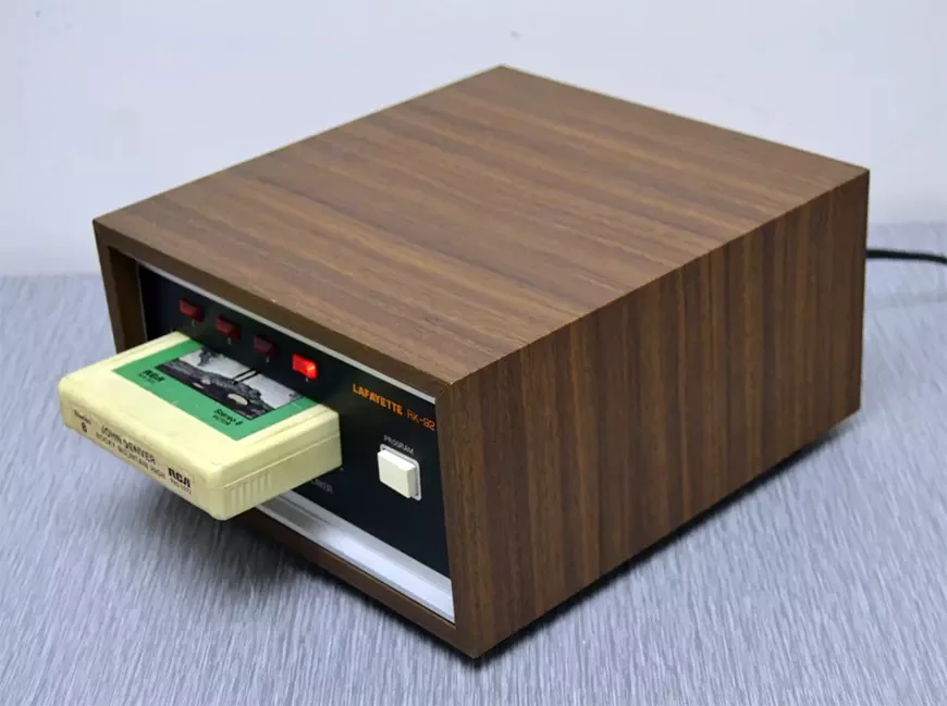 Дека и кассета 8-Tracks