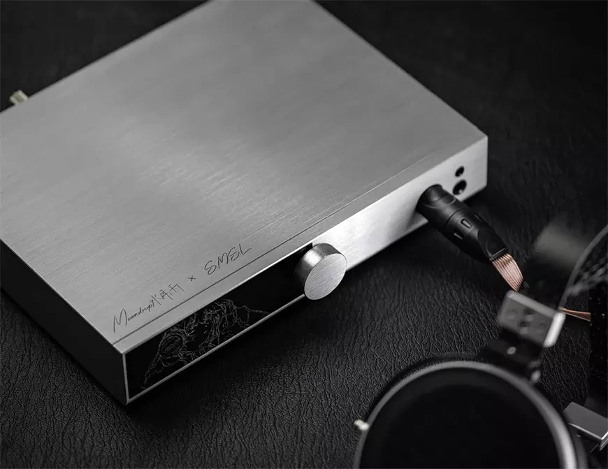 Настольный ЦАП с усилителем для наушников Moondrop x SMSL DHA15