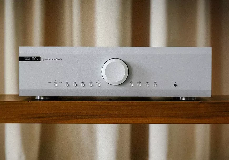 Интегральный усилитель Musical Fidelity M5xi