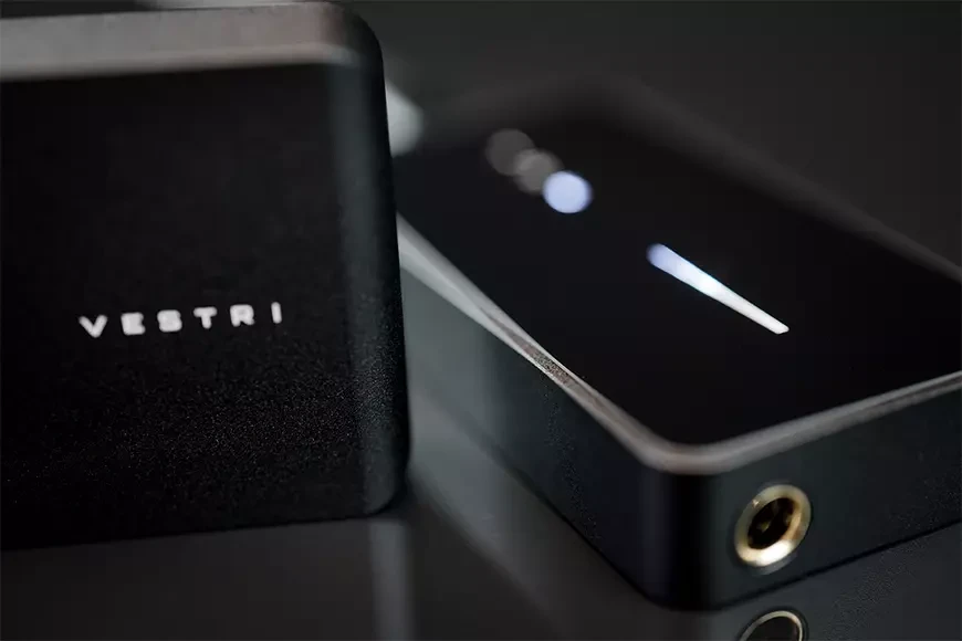 Schiit Vestri – портативный ЦАП с усилителем для наушников