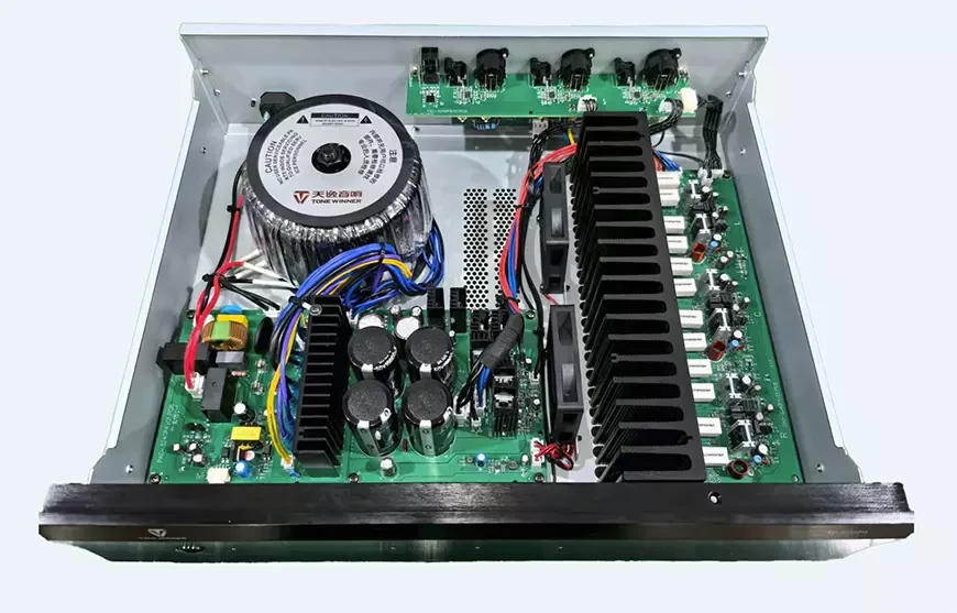 Трёхканальный усилитель мощности Tone Winner AD-3240PA