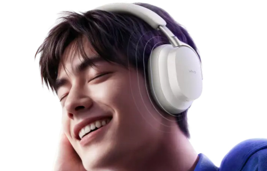 Vivo Over-Ear Noise-Canceling Headphones