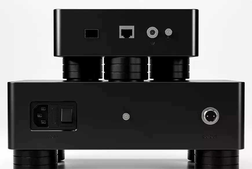 Reiki Audio представила в Вене SuperHub и OpticalBridge X