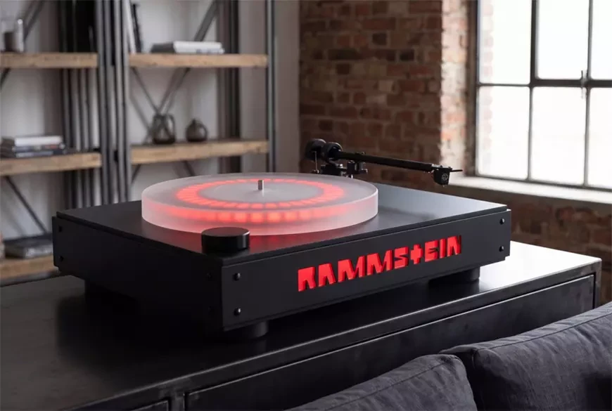 Проигрыватель виниловых пластинок Clearaudio Rammstein
