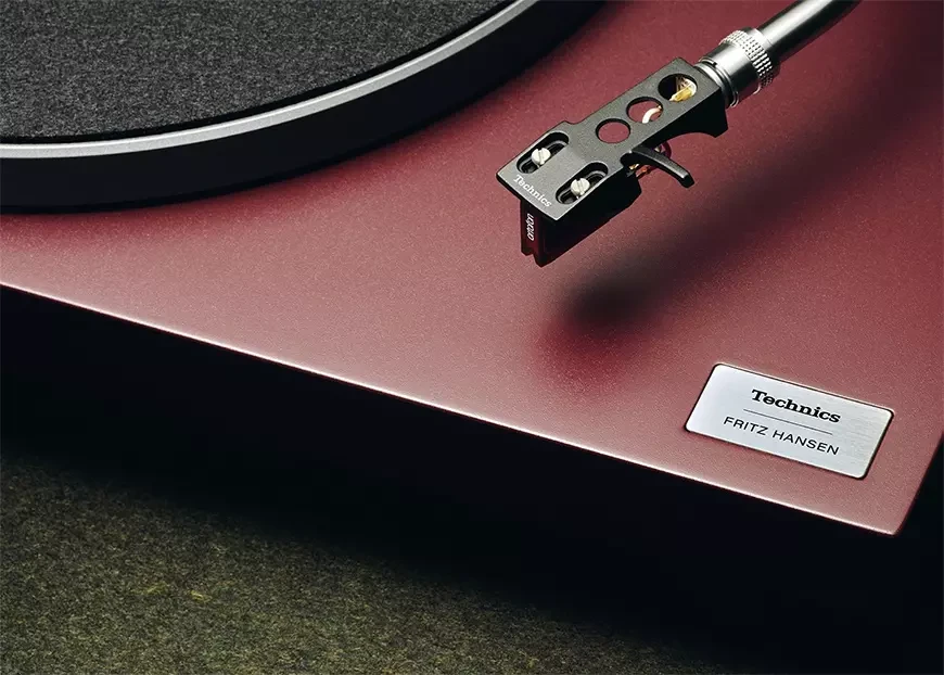 Проигрыватель Technics SL-40CBT