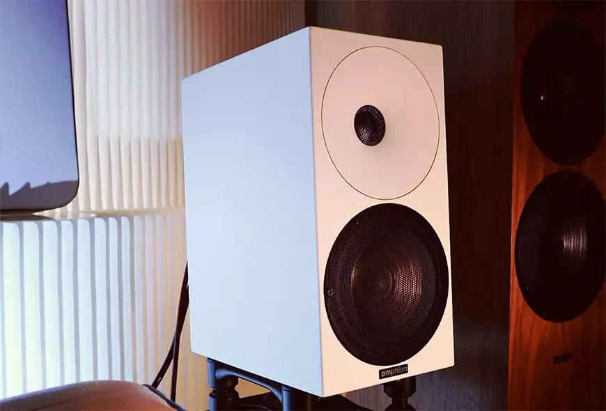 Amphion A15 – компактные активные акустические системы