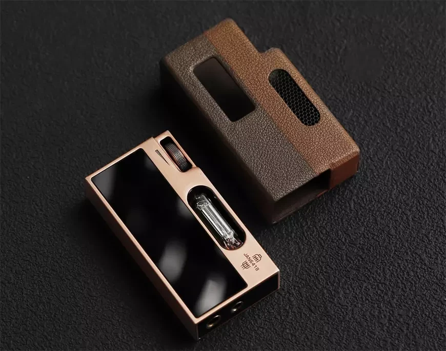 Портативный USB-ЦАП с усилителем для наушников Shanling UA7 Cu