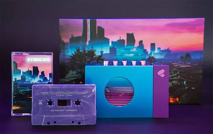 Кассетный плеер We Are Rewind x The Midnight