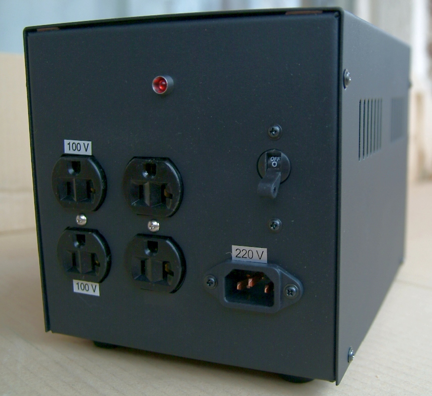 Понижающий трансформатор Toyozumi 1000VA | Hi-Fi.ru