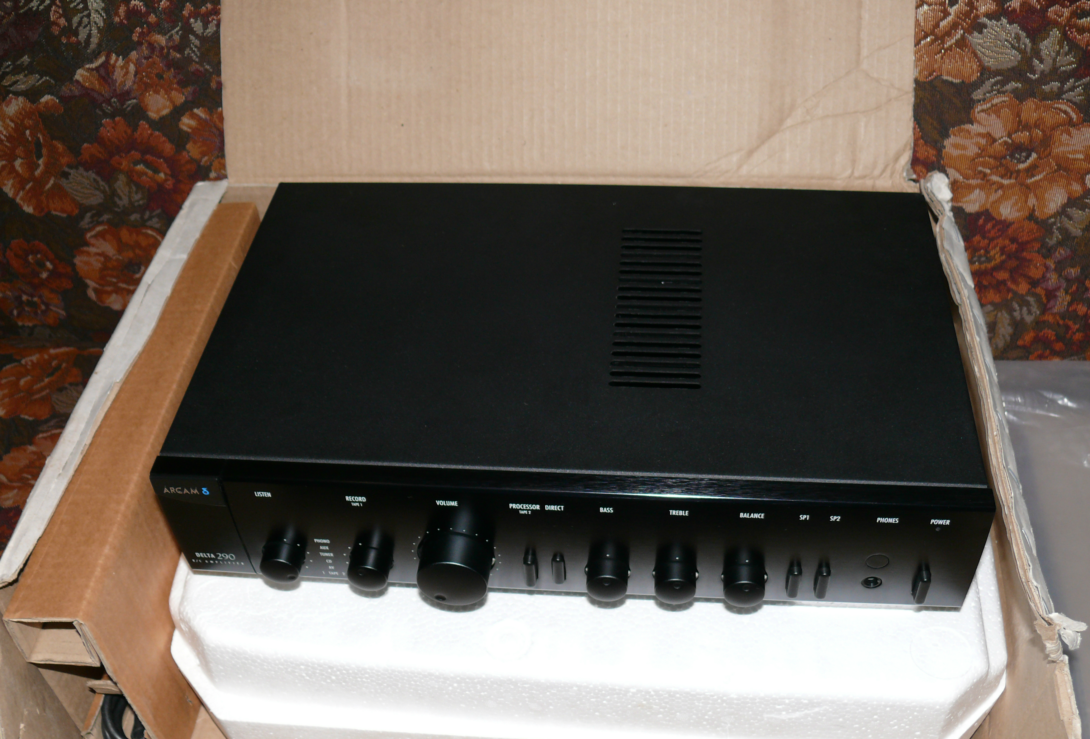 Интегральный усилитель Arcam Delta 290 | Hi-Fi.ru