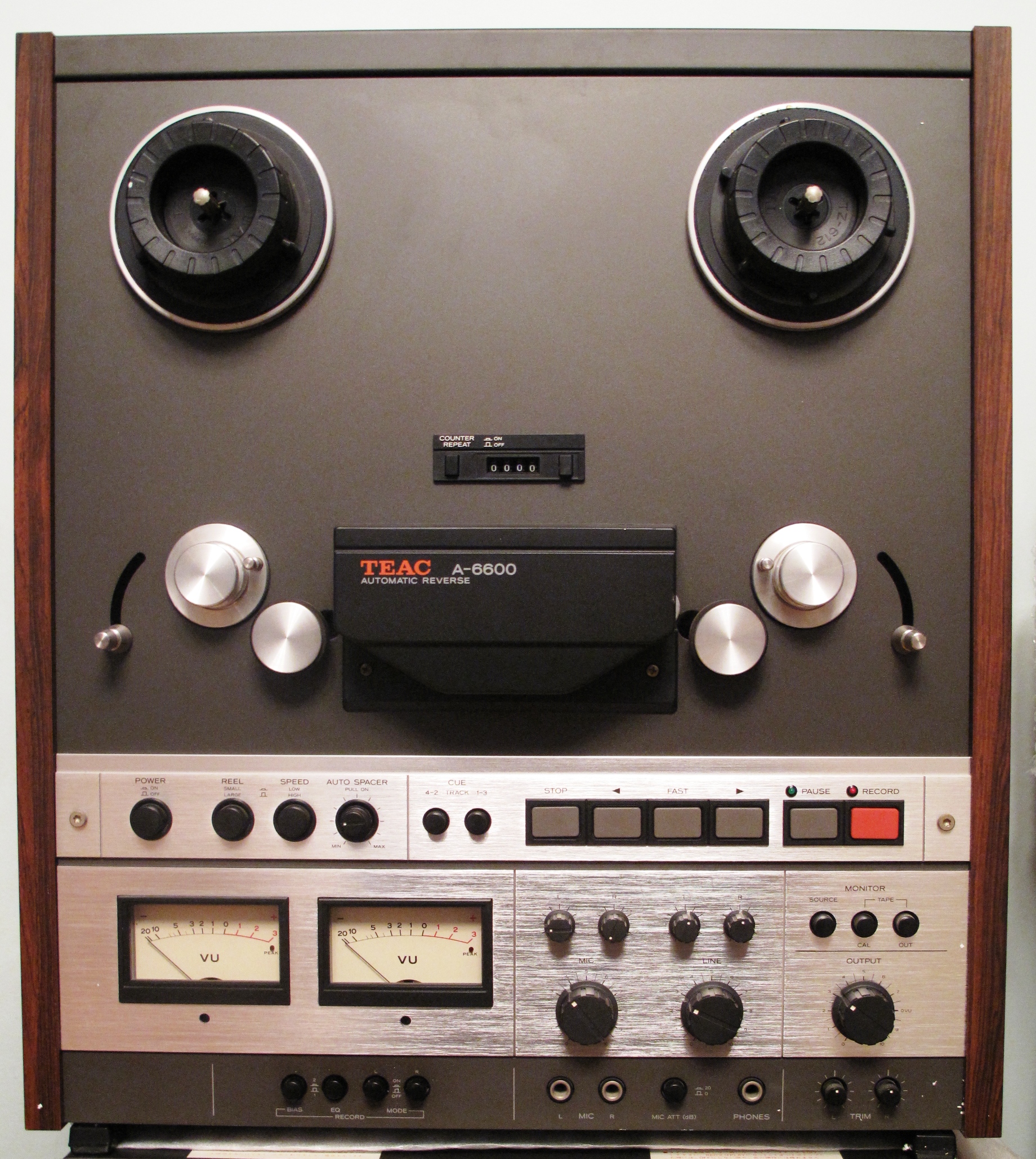Тактовый генератор teac