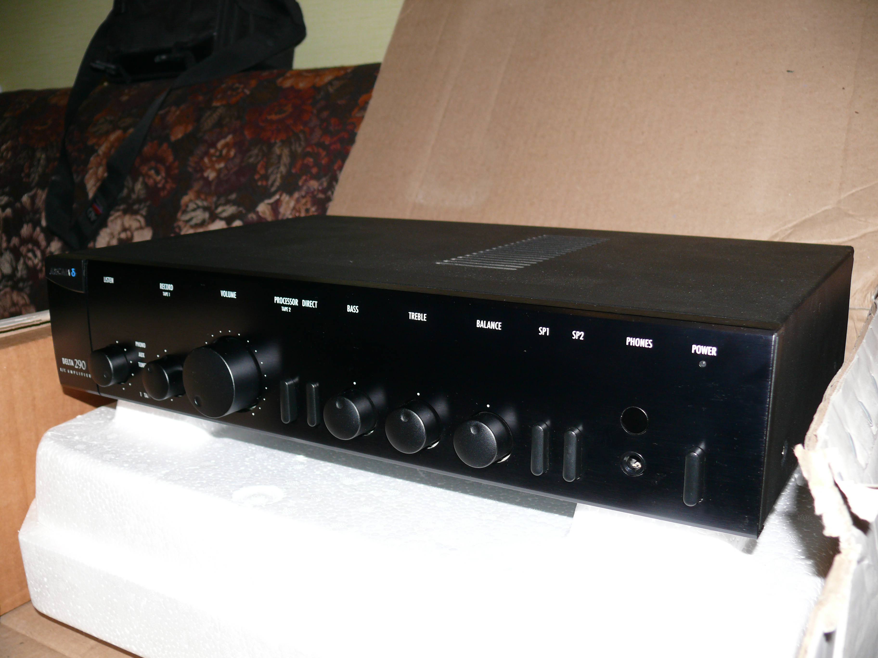 Интегральный усилитель Arcam Delta 290 | Hi-Fi.ru