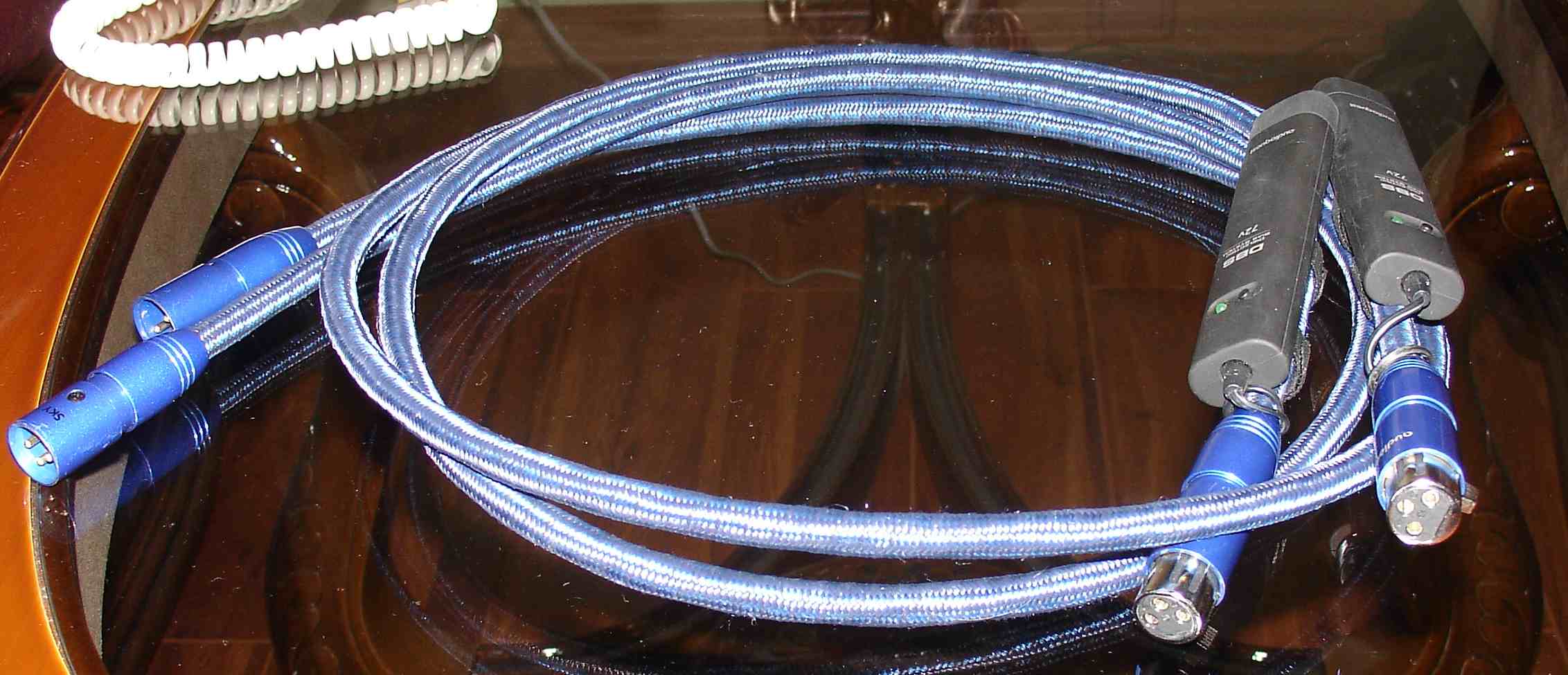 AudioQuest Sky audio cable XLR plugs HiFi.ru