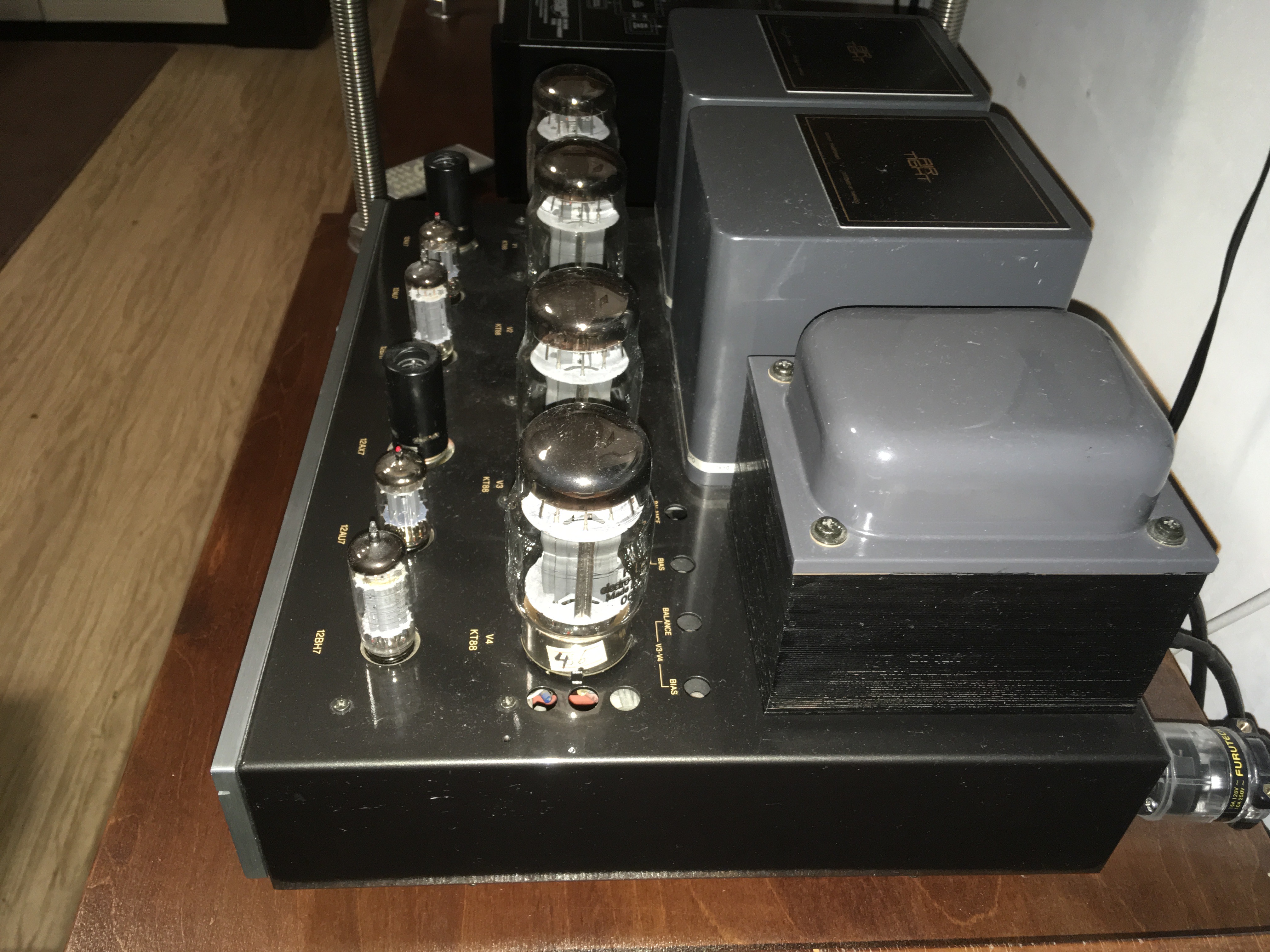 Усилитель мощности Air Tight ATM -2 | Hi-Fi.ru