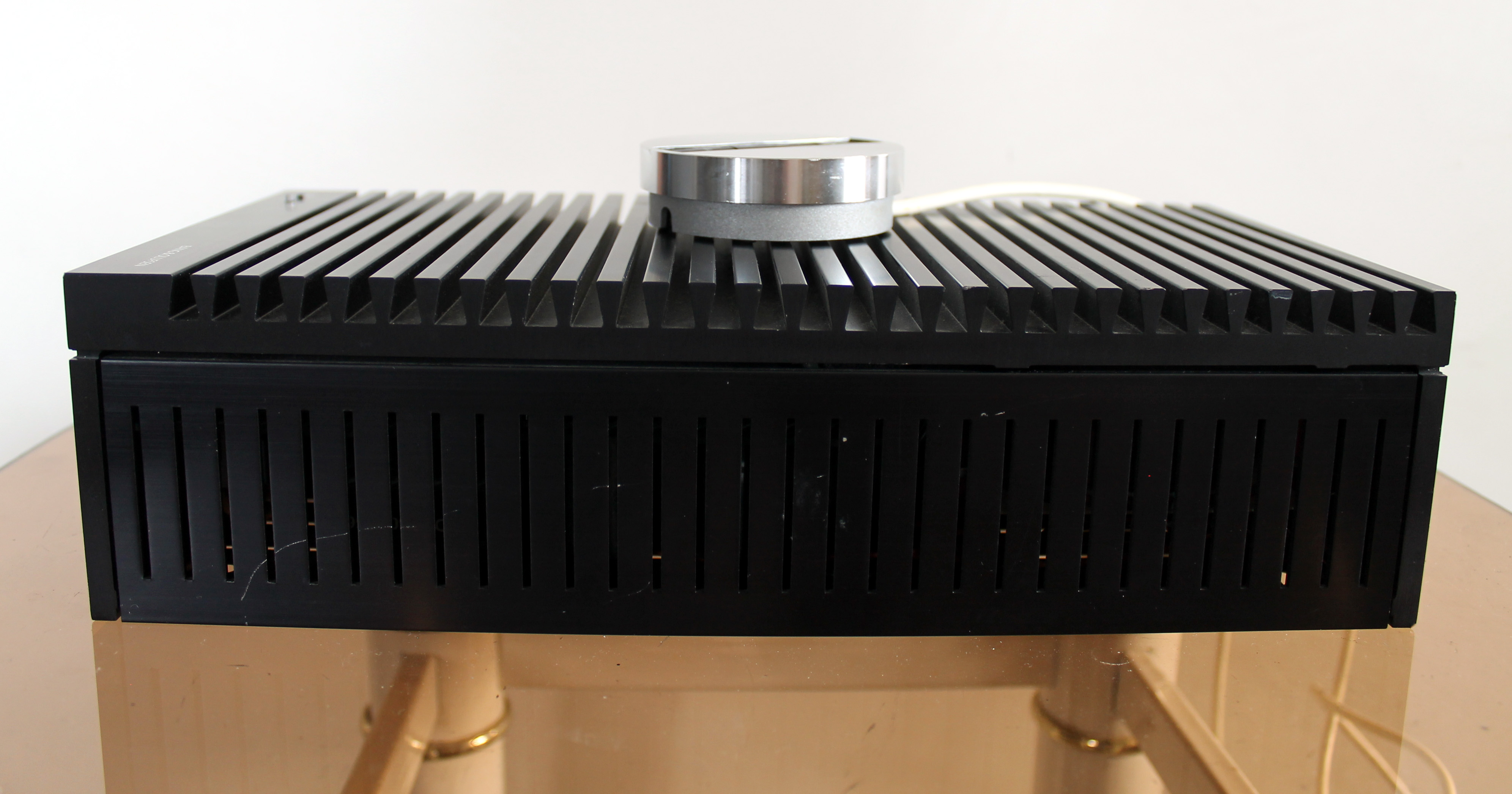 Усилитель Bang Olufsen BeoLink Passive для Beosound | Hi-Fi.ru