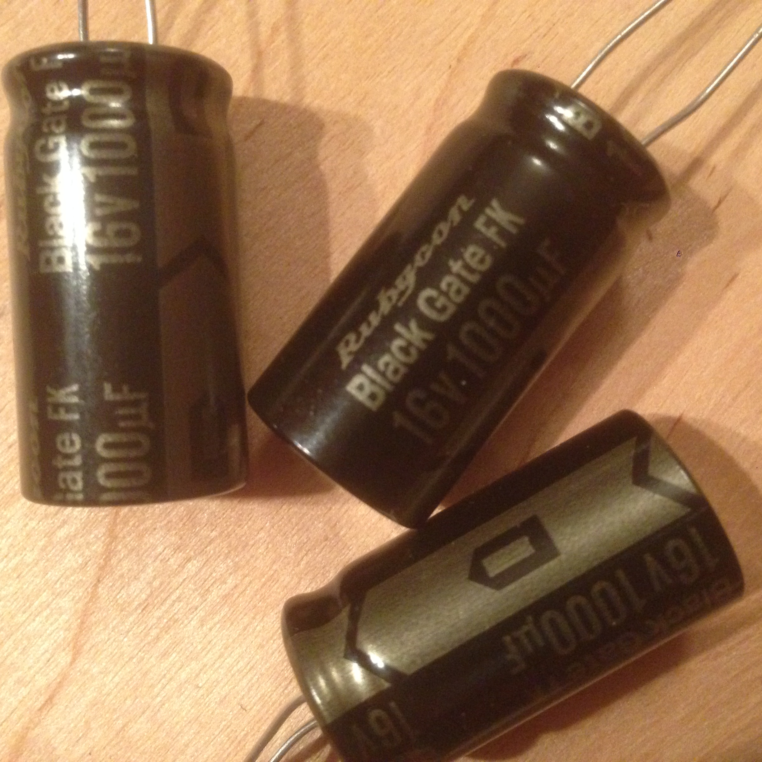 Конденсторы Black Gate FK 16v 1000mf | Hi-Fi.ru