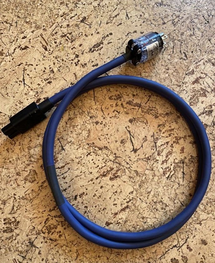 Силовой кабель AET Evolution 1302 | Hi-Fi.ru