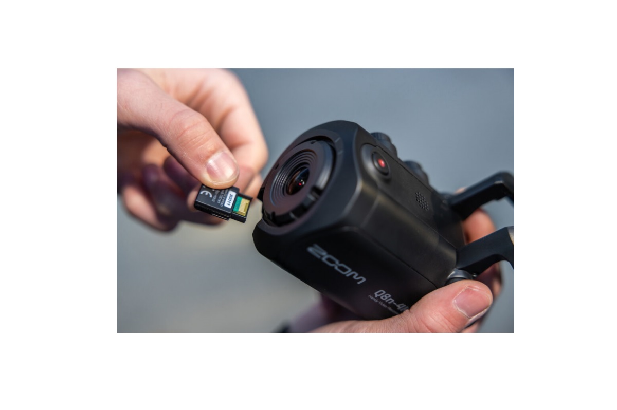 Zoom Q8n-4K — видеокамера для музыкантов