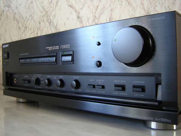 Автомобильный усилитель sony Автомобильный усилитель sony