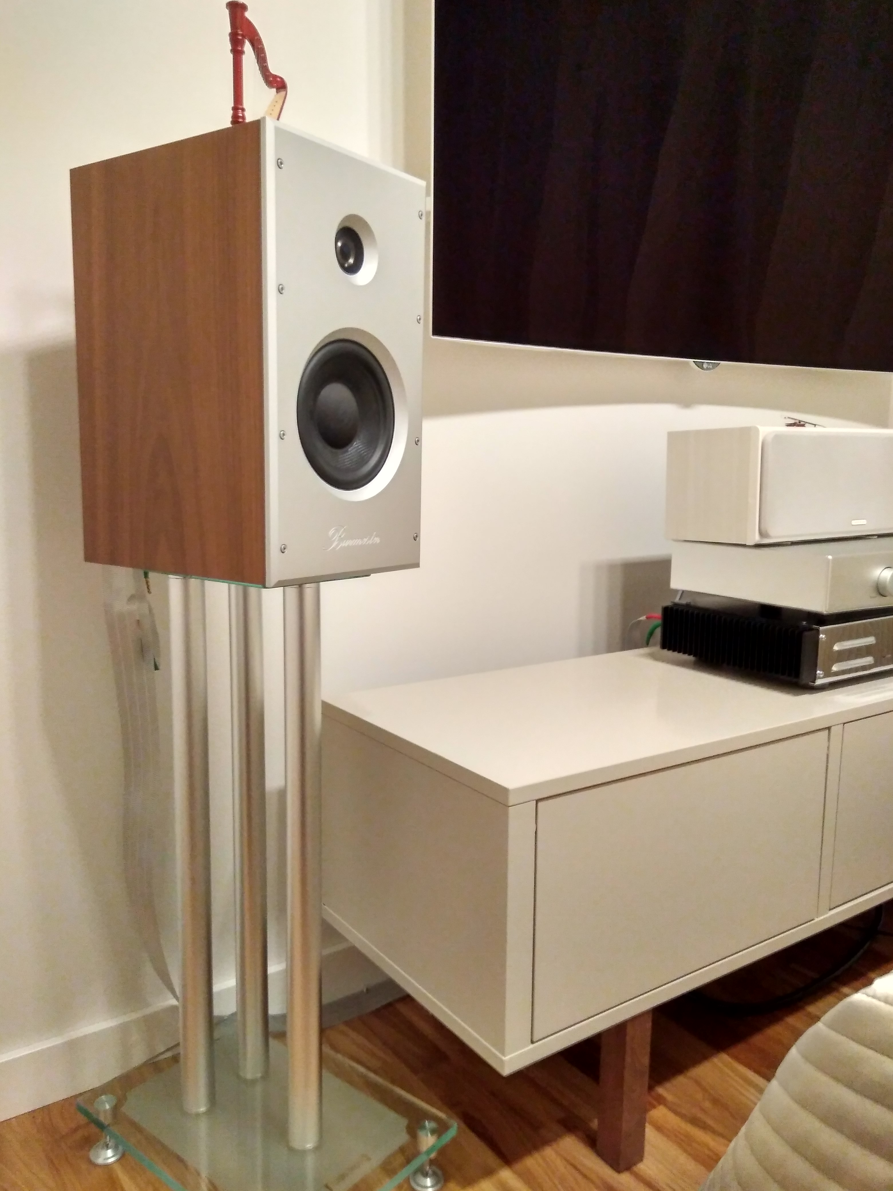 Полочная акустика Burmester B10 | Hi-Fi.ru