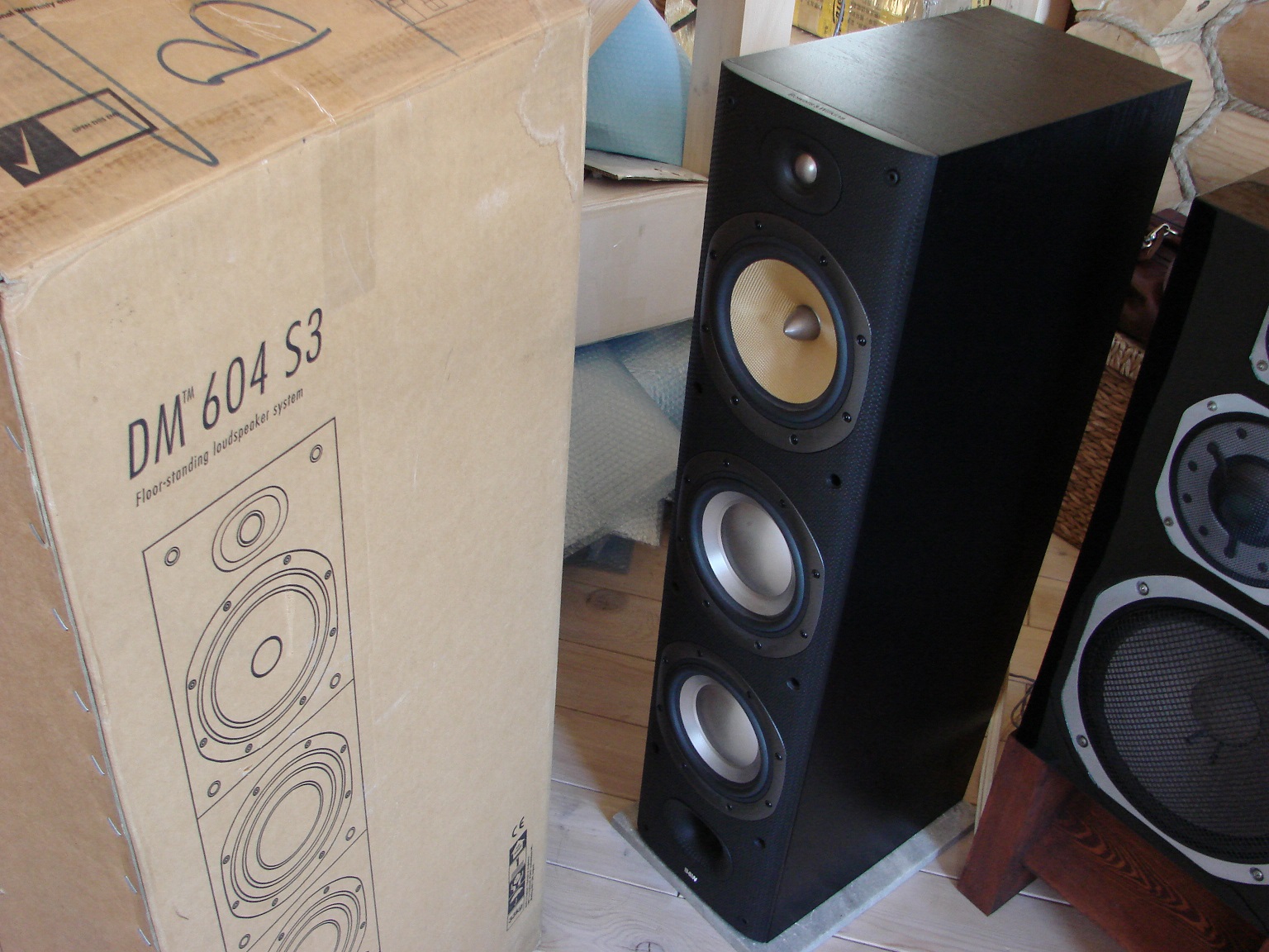 bowers and wilkins dm604 s3