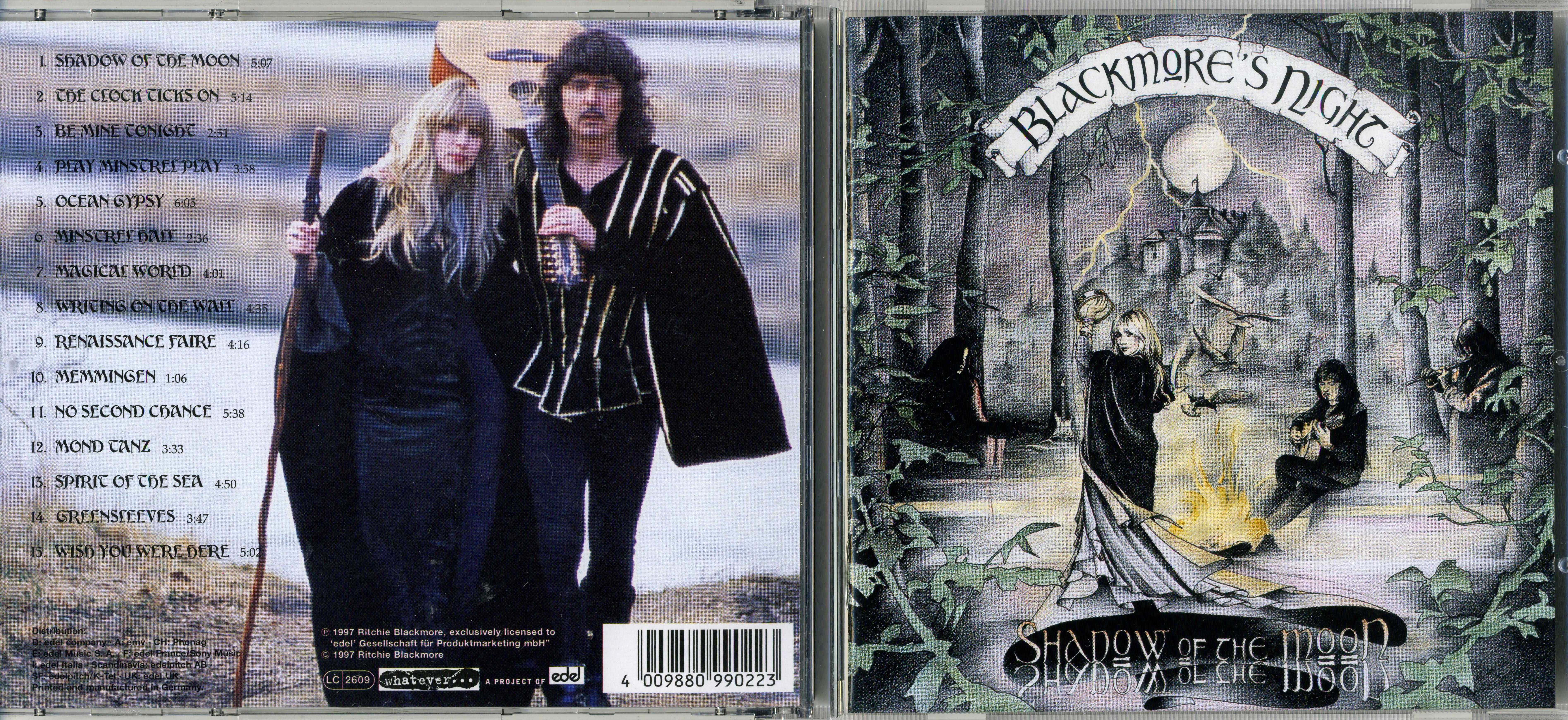 Blackmores night shadow of the moon. Blackmore's Night Shadow of the Moon 1997. Blackmore's Night 25 Anniversary. Blackmore's Night в Санкт Петербурге 2002. Blackmores Night Shadow of the Moon 25th Anniversary.