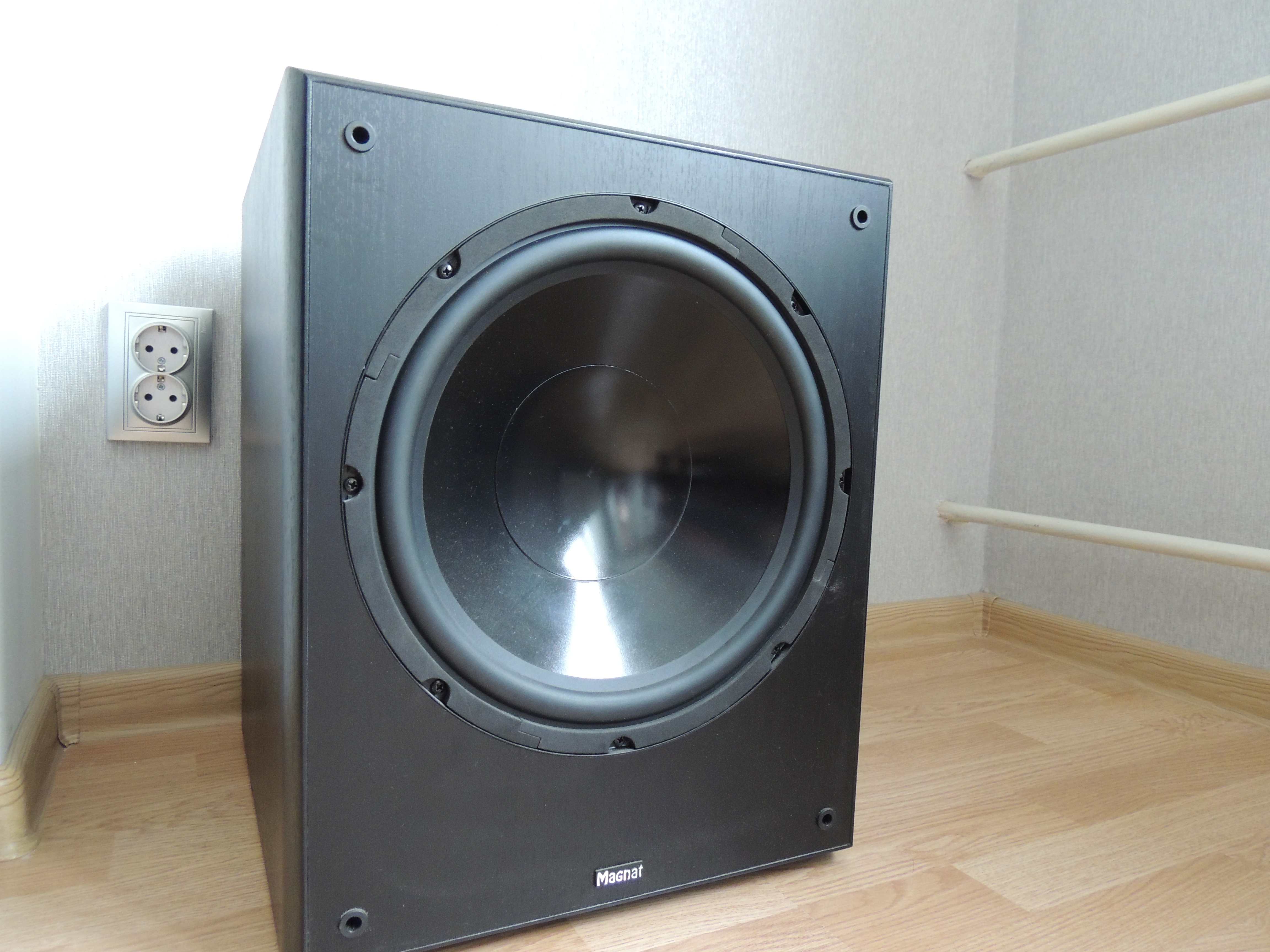 Сабвуфер magnat monitor supreme SUB 300A | Hi-Fi.ru