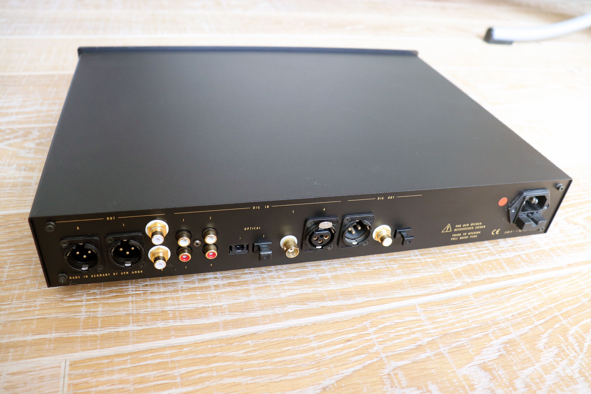 ЦАП AVM DAC3 Pro мультибит PCM1702 | Hi-Fi.ru