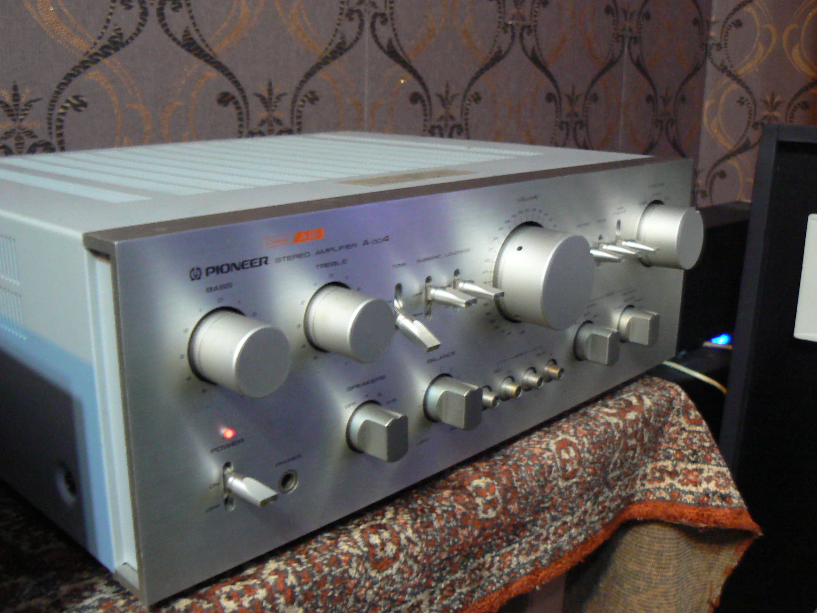 Автомобильный усилитель pioneer