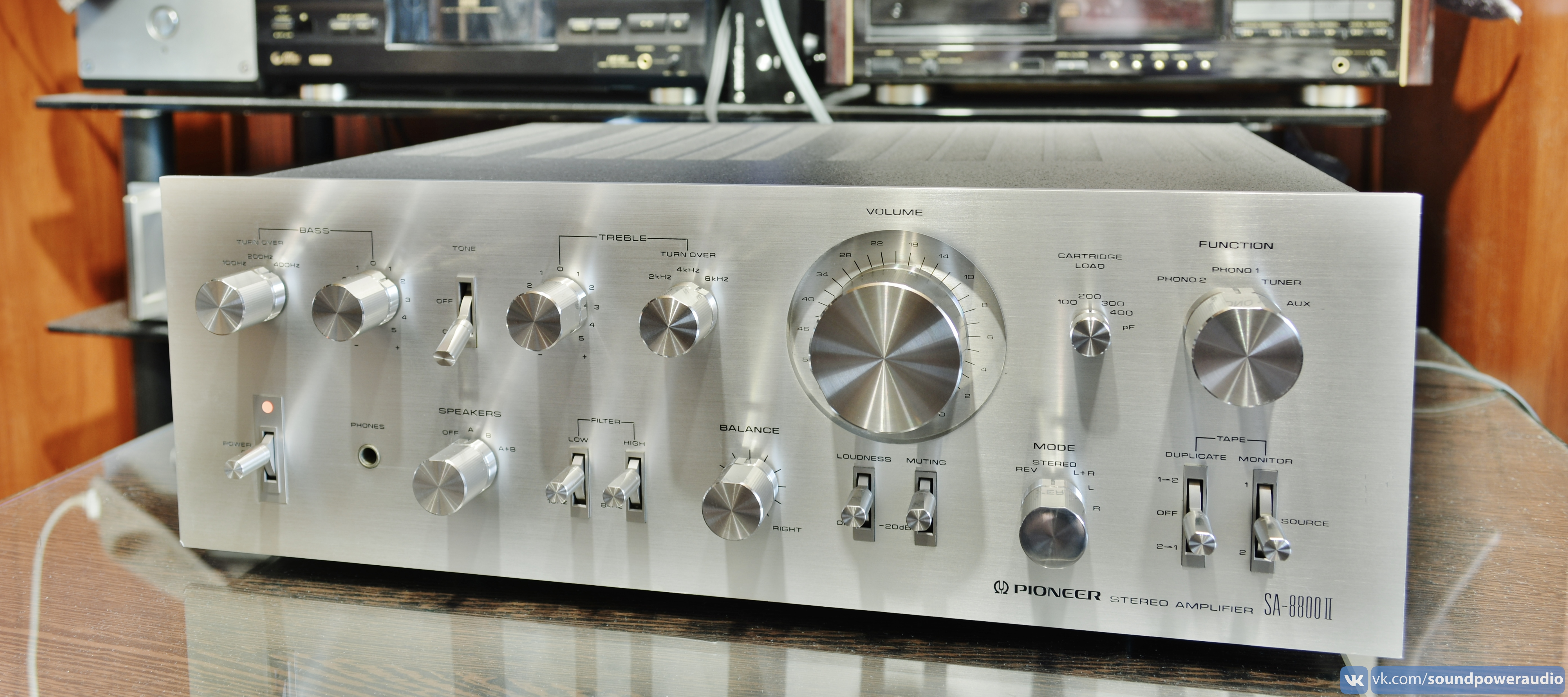 Автомобильный усилитель pioneer