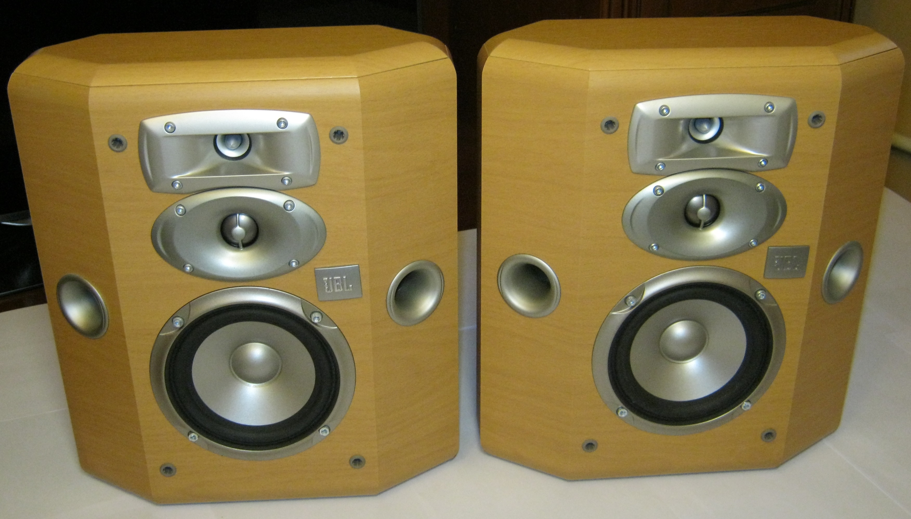 Акустика для ДК JBL Studio L810 HiFi.ru