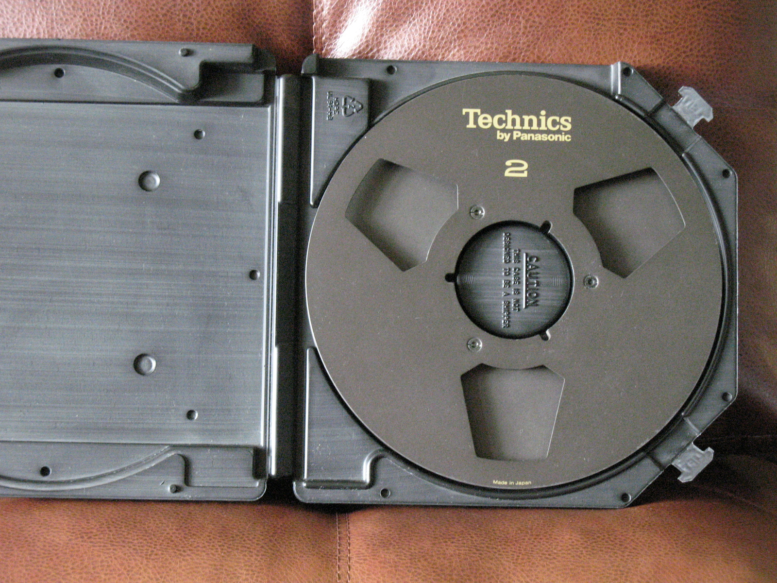 Металлическая катушка Technics (1100м) | Hi-Fi.ru