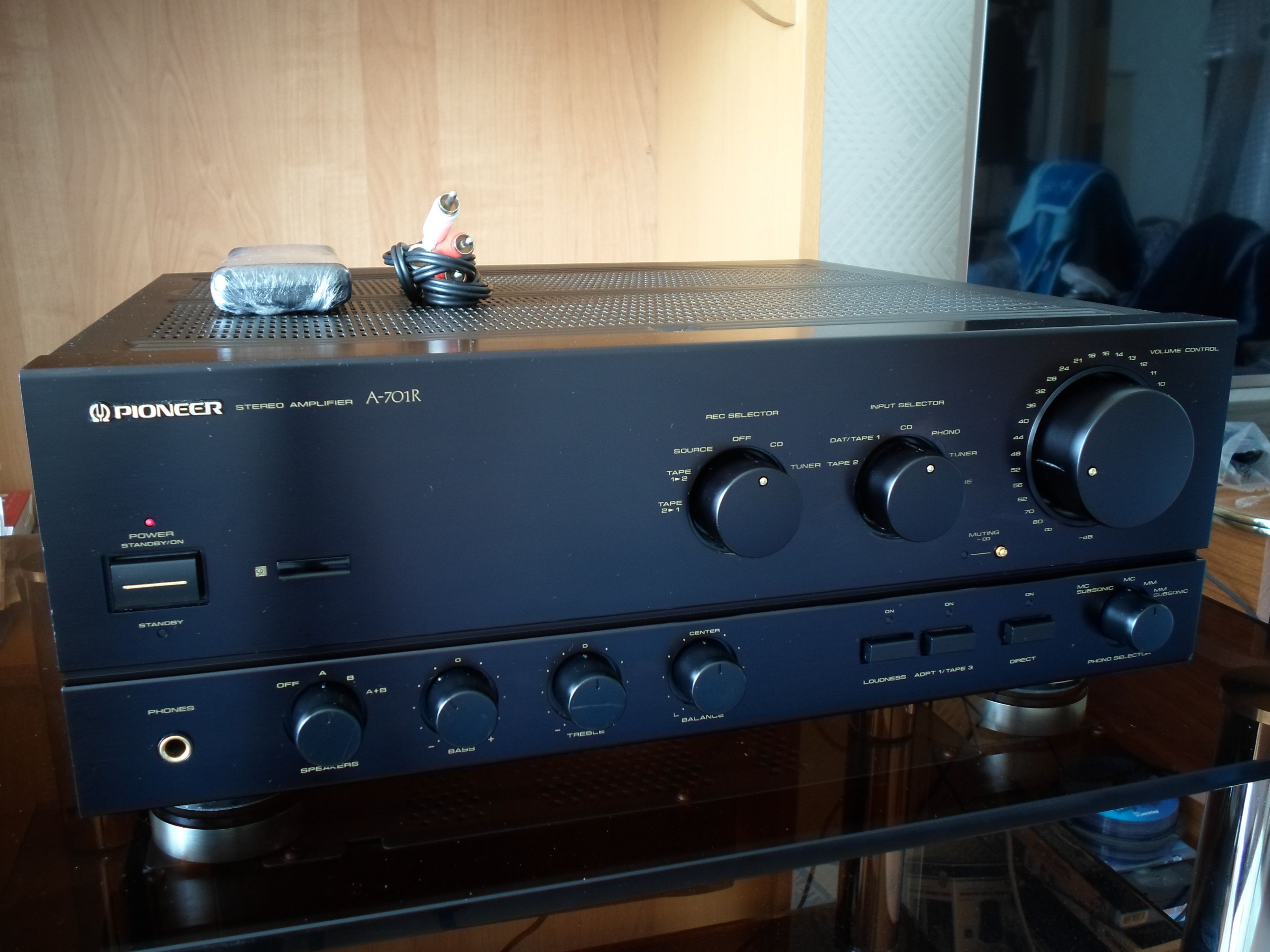 Автомобильный усилитель pioneer