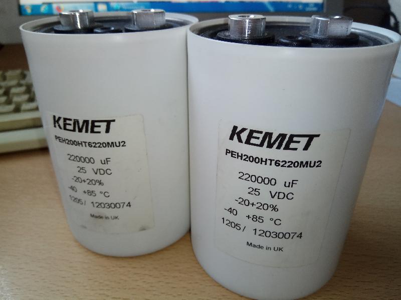 Конденсатор 200 мкф 25в