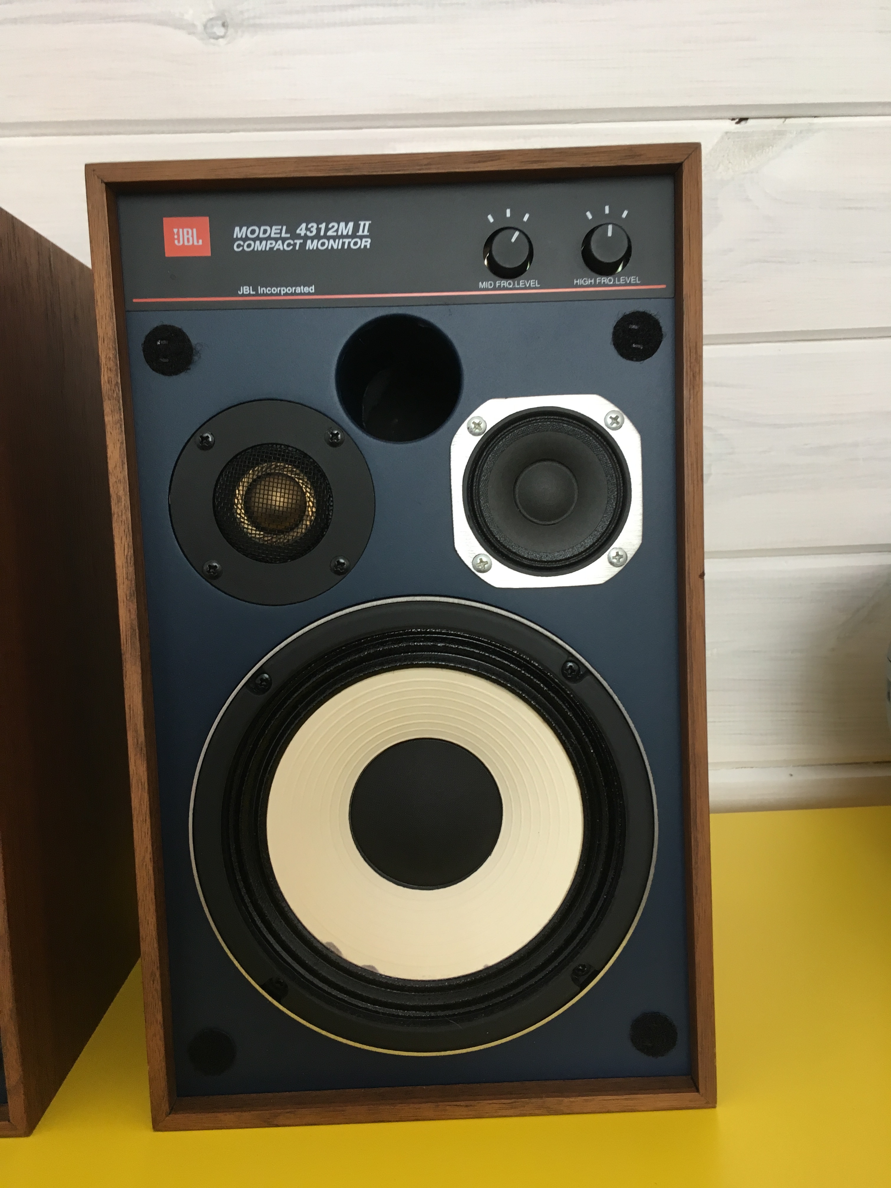 Акустика jbl для авто