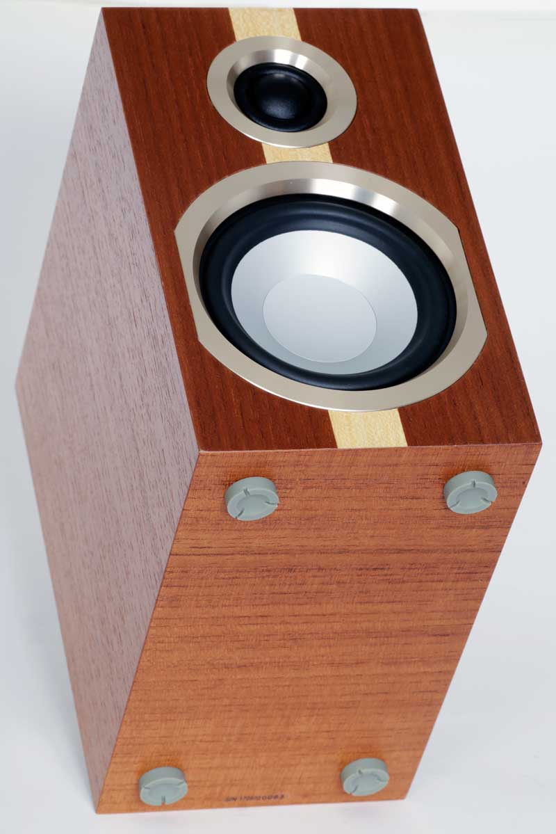 Прямо в сердце. Тестируем полочные акустические системы Magnat Humidor